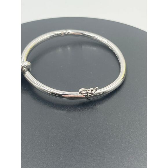 Kate Spade Sailor's Knot Love Knot Polished Silver Tone Hinged Bangle Bracelet - Picture 8 of 9